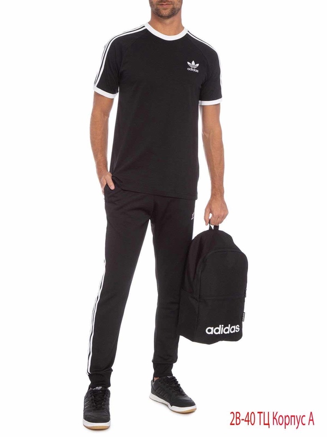 Спортивный костюм 22944935