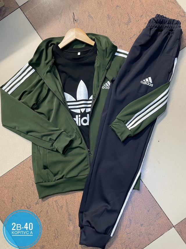 Спортивный костюм 22944119