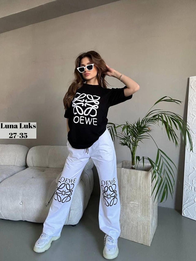 Спортивный костюм 22944452