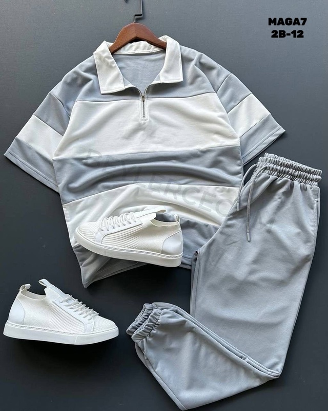 Спортивный костюм 22945064