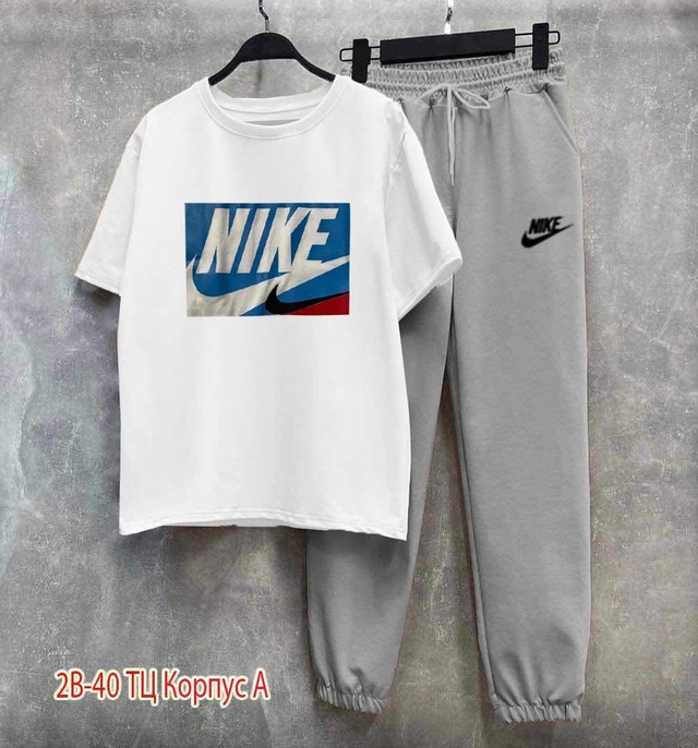 Спортивный костюм 22946101