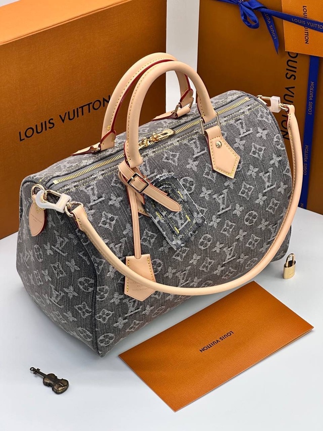 Джинсы 22948042