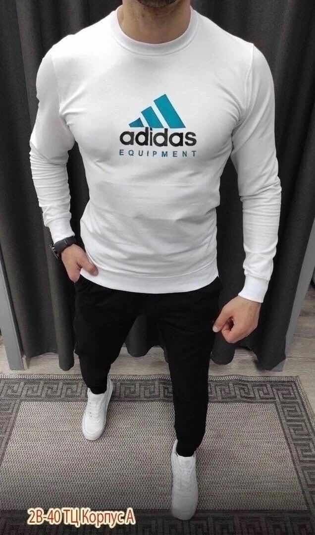 Спортивный костюм 22947260