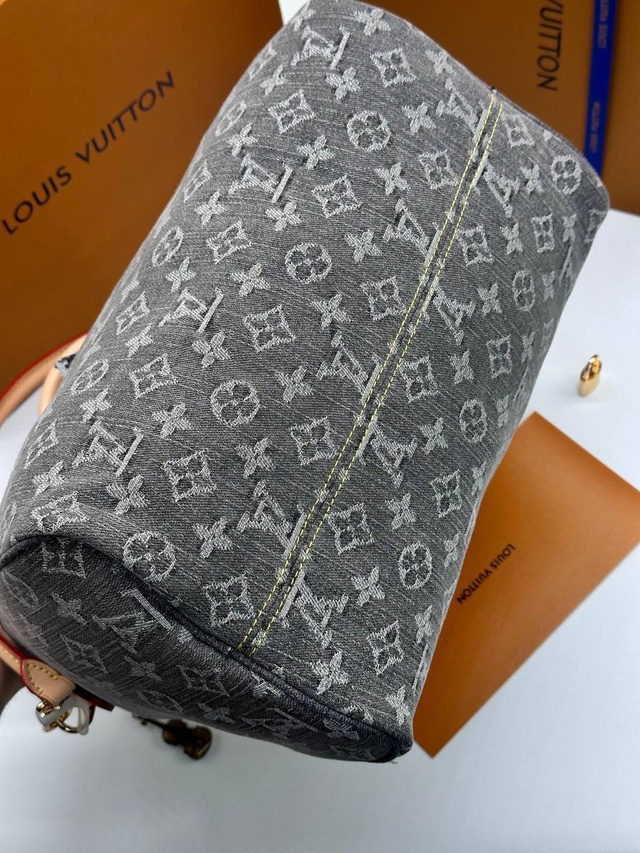 Джинсы 22948042