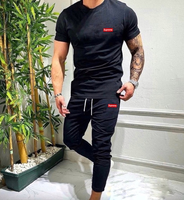 Спортивный костюм 22947236