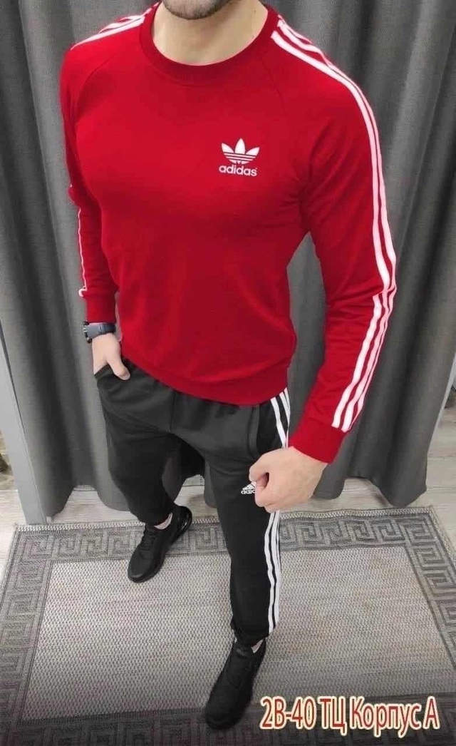 Спортивный костюм 22946275