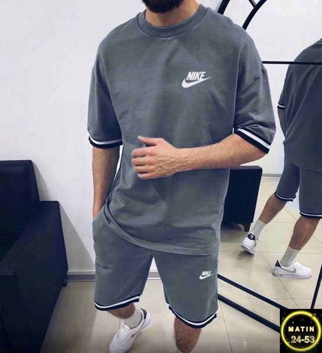 Спортивный костюм 22948271