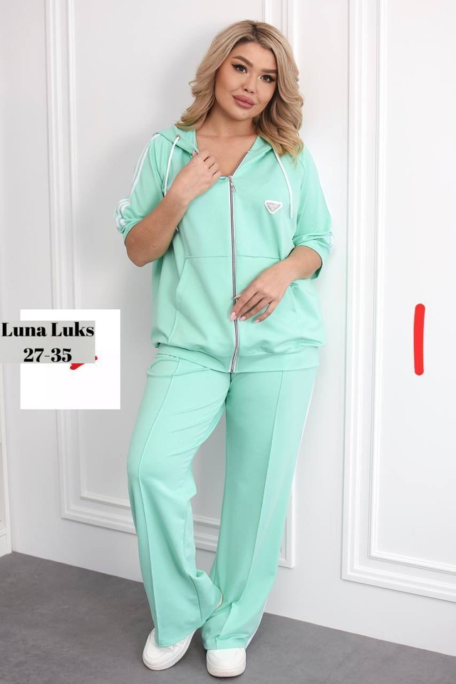 Спортивный костюм 22952068