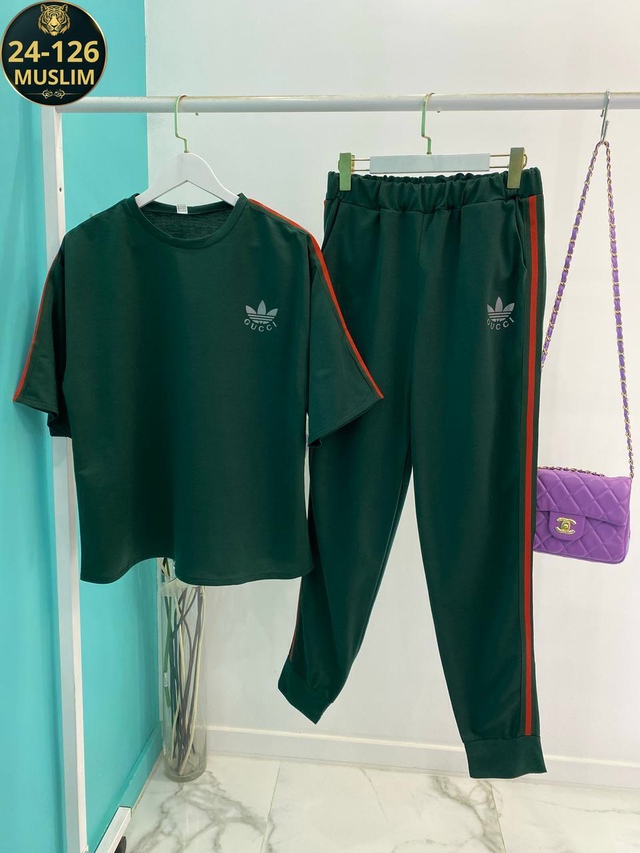 Спортивный костюм 22956148