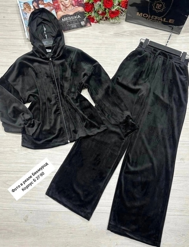 Спортивный костюм 22954965