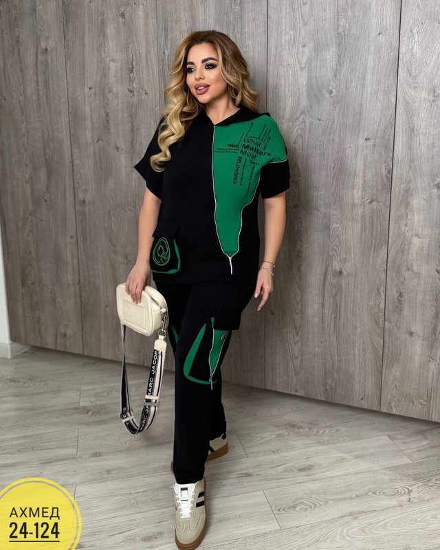 Спортивный костюм 22955735