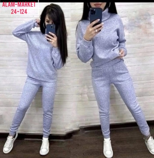 Спортивный костюм 22954415