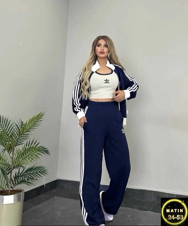 Спортивный костюм 22958509