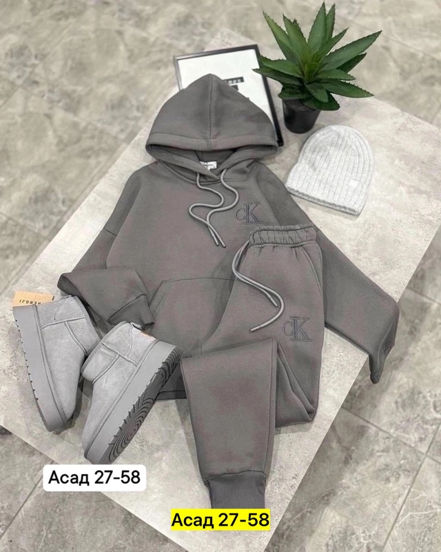 Спортивный костюм 22959536