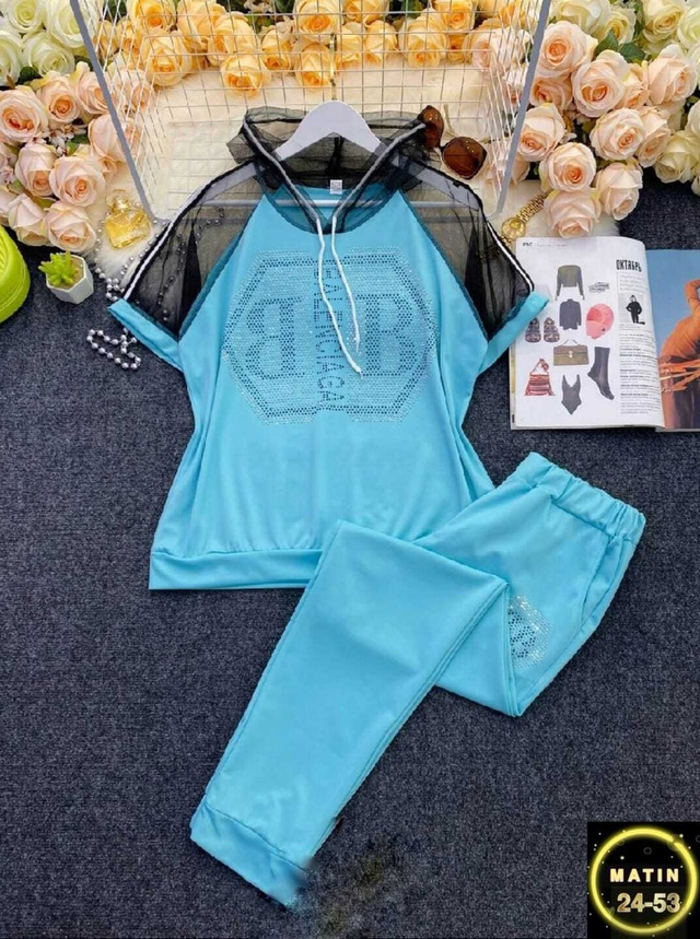 Спортивный костюм 22961734