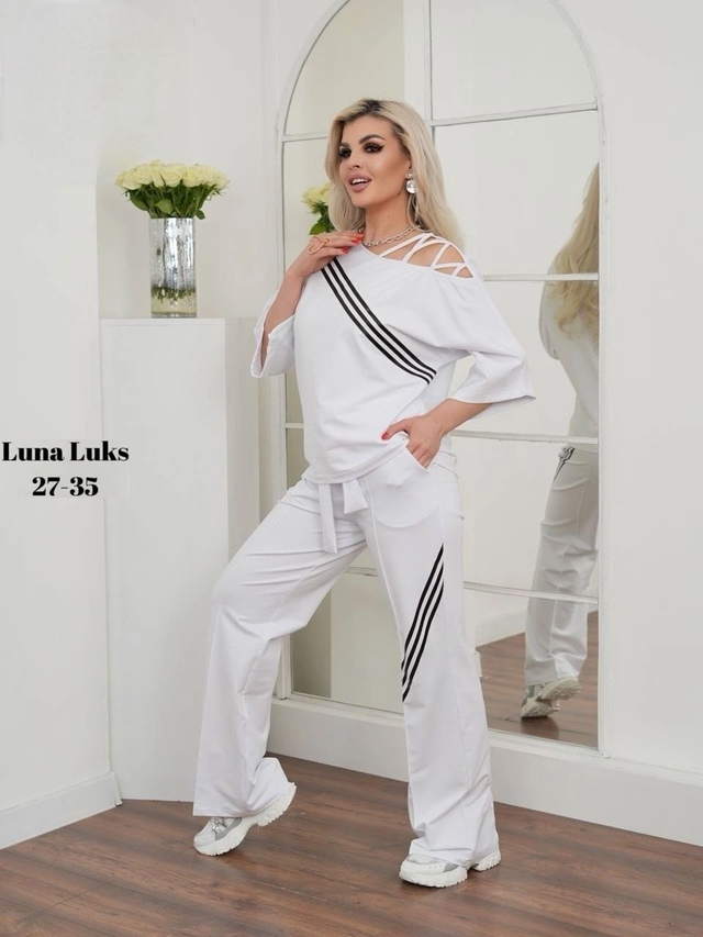 Спортивный костюм 22962173