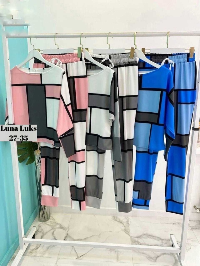 Спортивный костюм 22964521