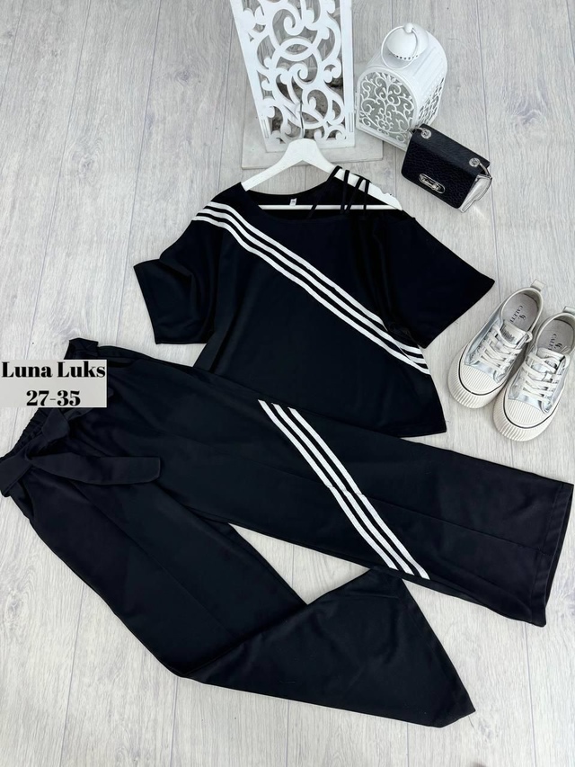 Спортивный костюм 22962173