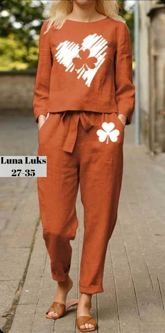 Спортивный костюм 22965530