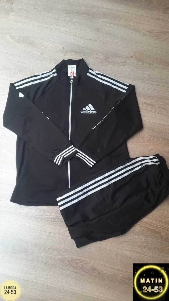 Спортивный костюм 22969695