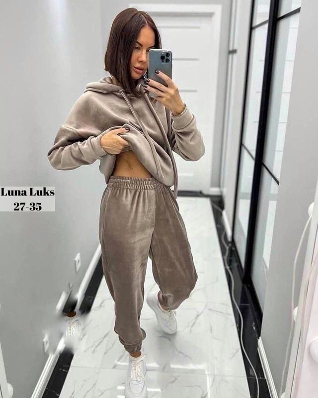 Спортивный костюм 22970580