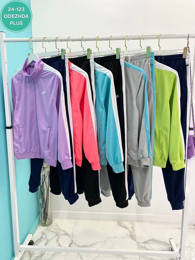 Спортивный костюм 22974228