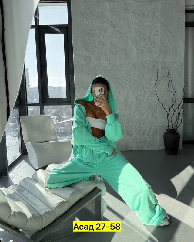 Спортивный костюм 22974404