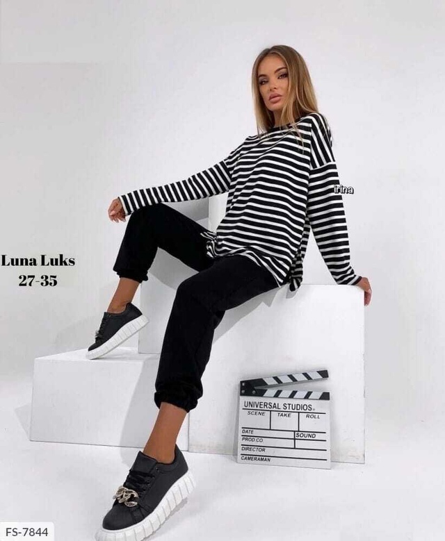 Спортивный костюм 22974659