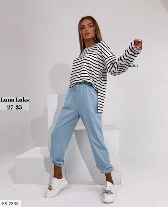 Спортивный костюм 22974659