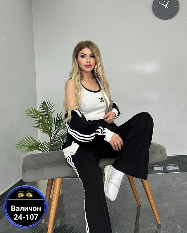 Спортивный костюм 22979562