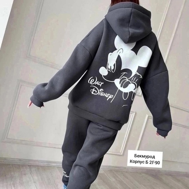 Спортивный костюм 22985480