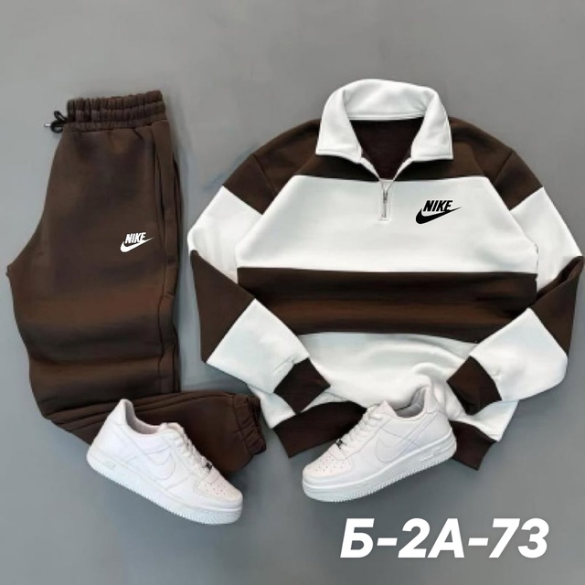 Спортивный костюм 22987898