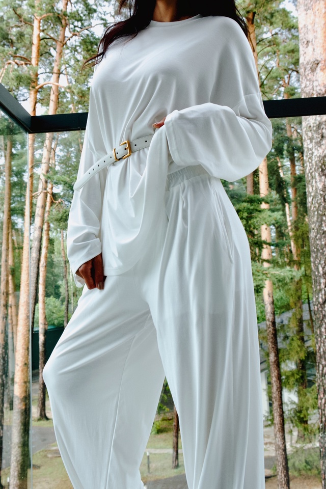 Спортивный костюм 22988371