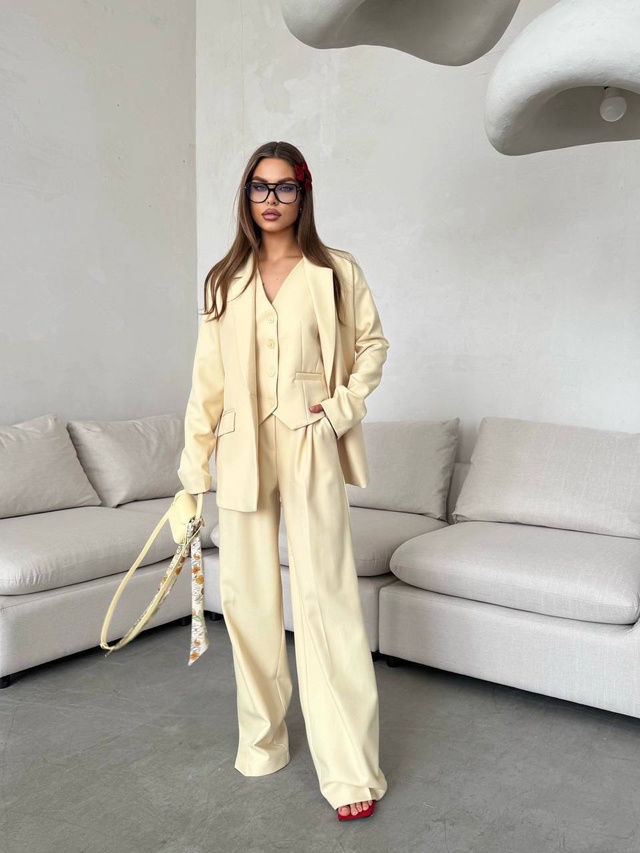 Костюм 22989971