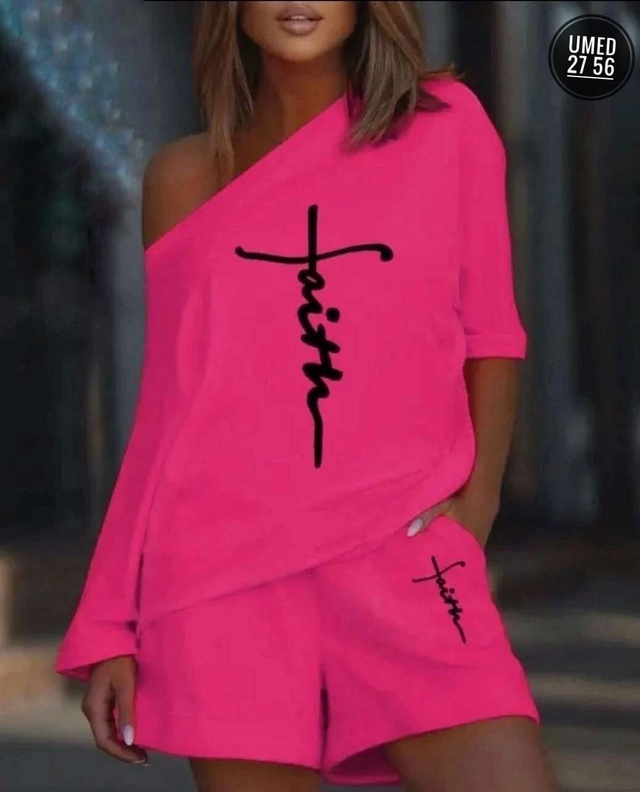 Костюм 22990116