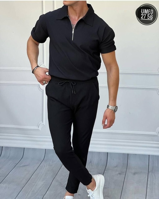 Спортивный костюм 22991782