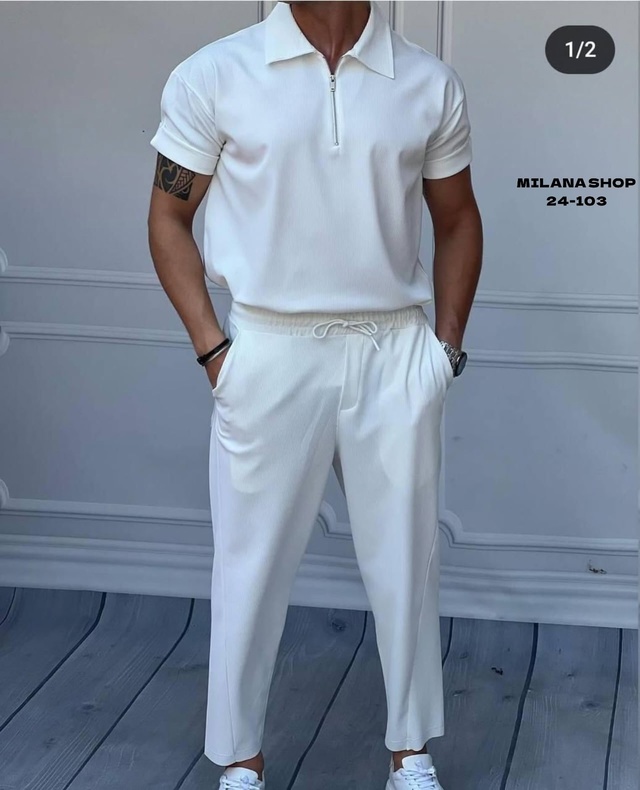 Спортивный костюм 22993680