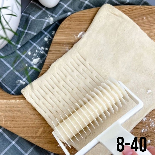 Нож ролик для фигурной нарезки теста 22994742