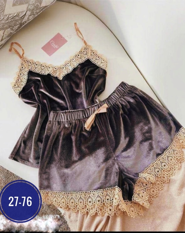 Пижама 22996625