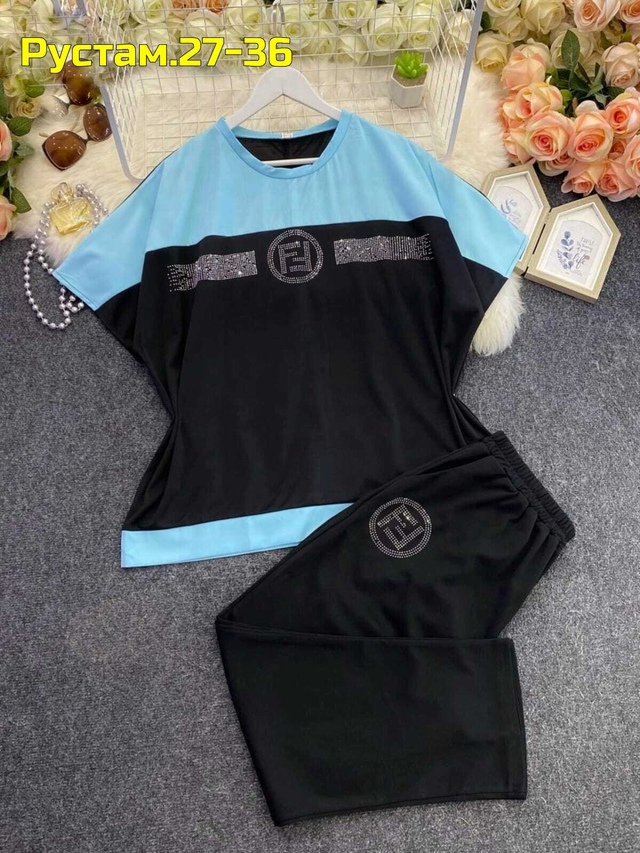 Спортивный костюм 22997818