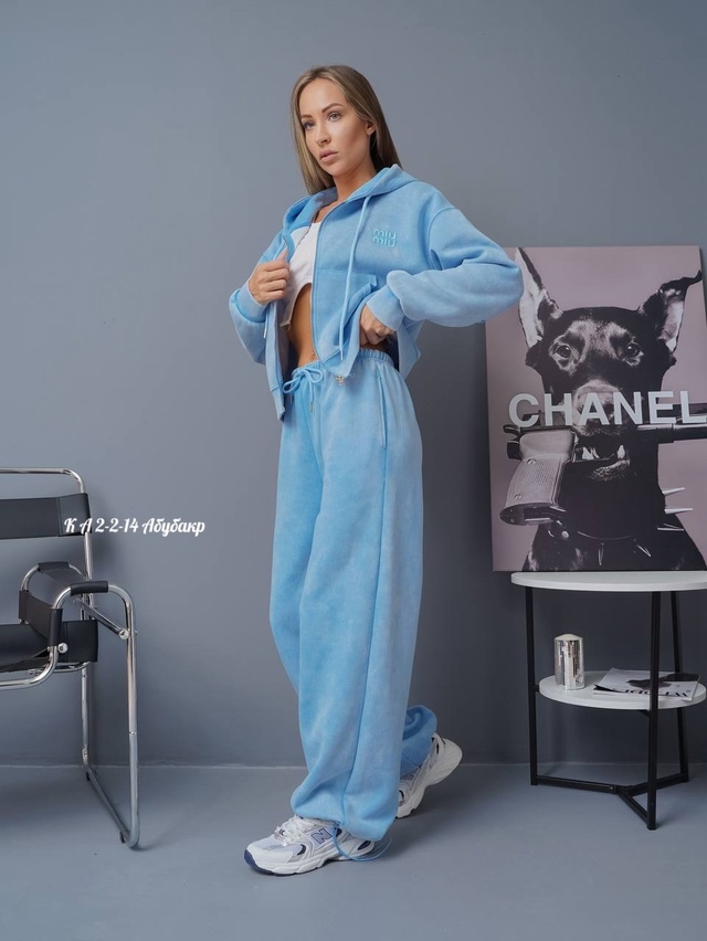 Костюм 23001377