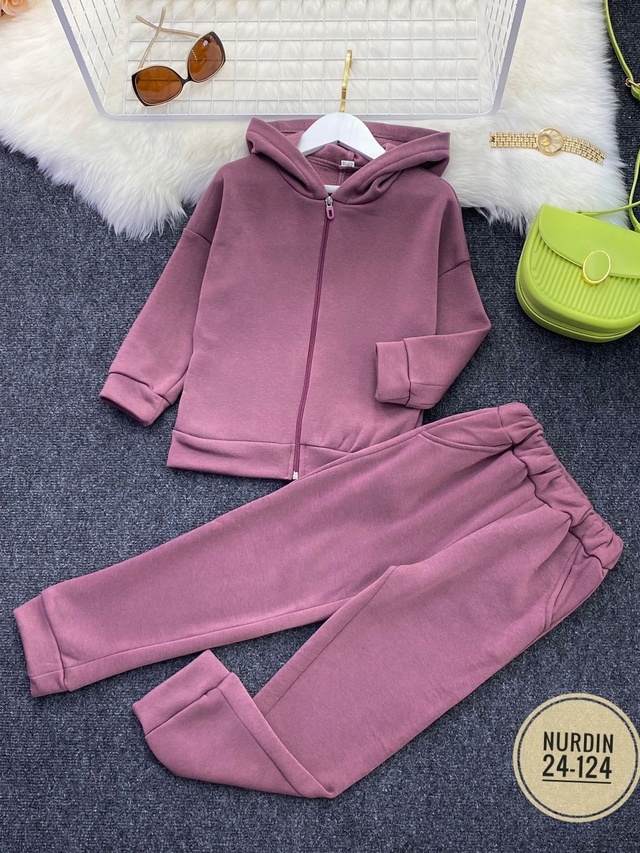 Спортивный костюм 23002943