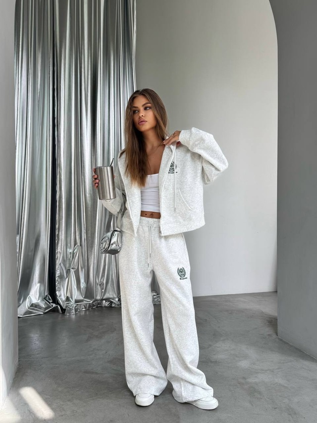 Спортивный костюм 23010096