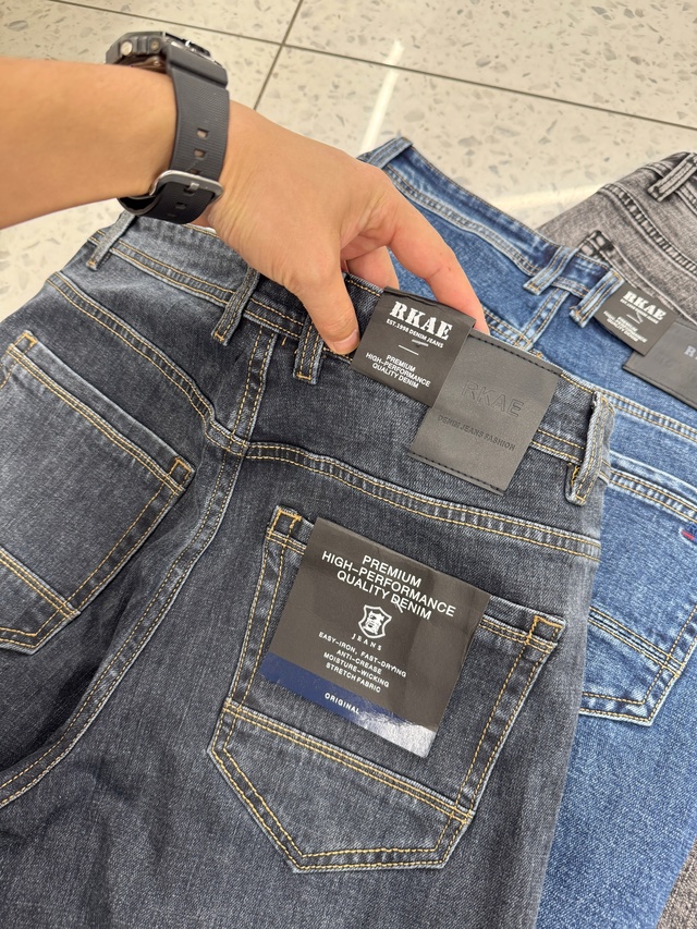 Джинсы 23011336