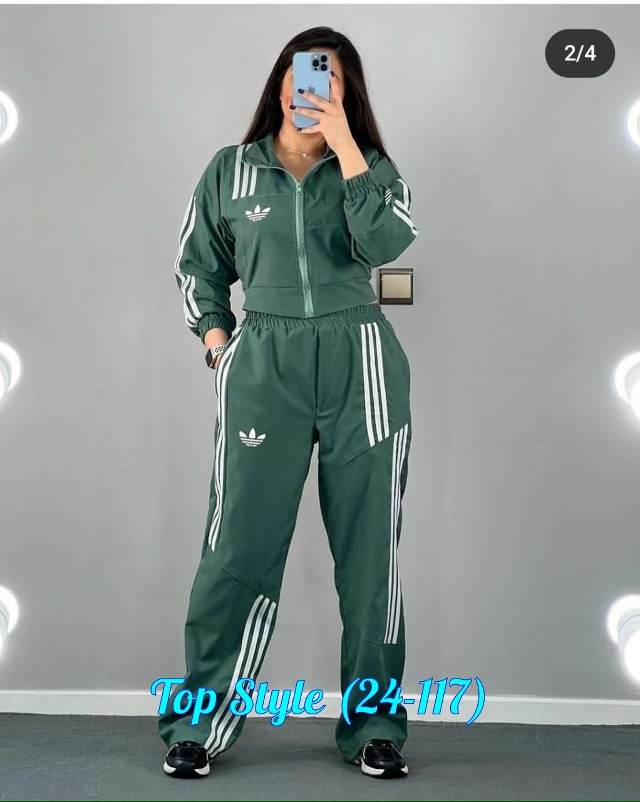 Спортивный костюм 23018887