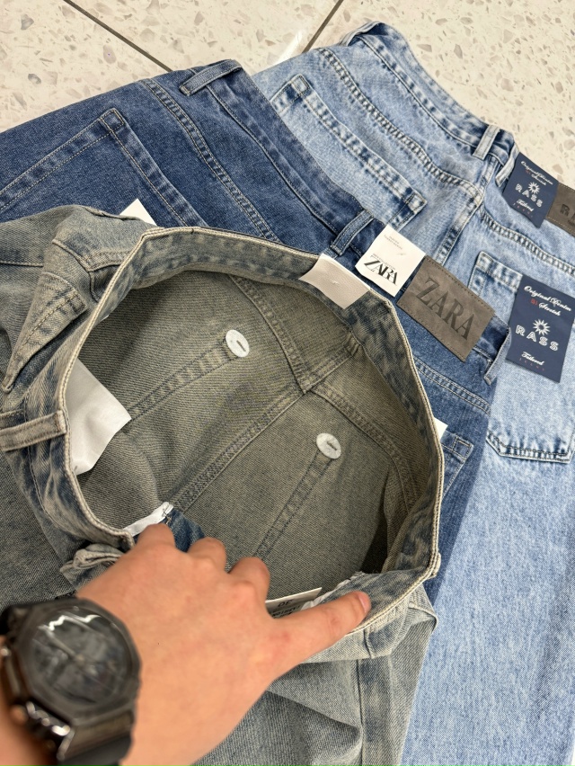 Джинсы 23021963