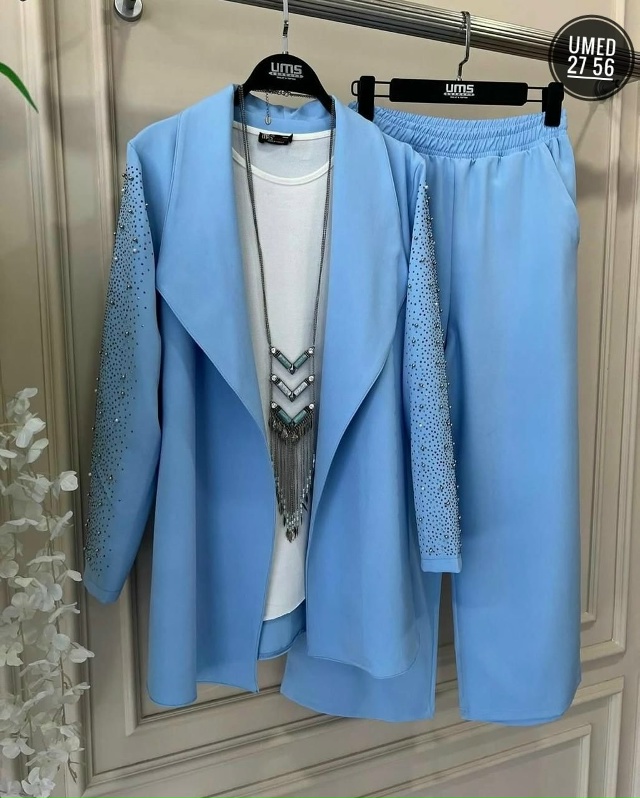 Костюм 23026299