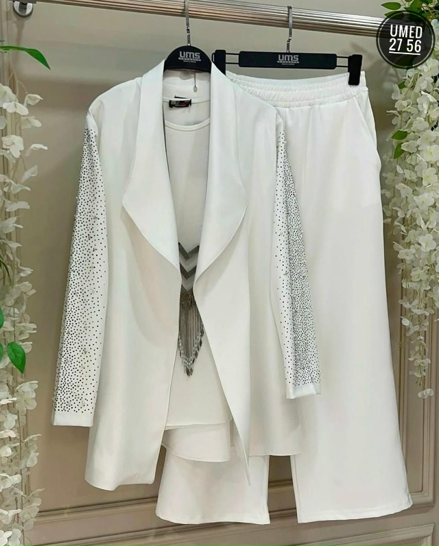 Костюм 23026299