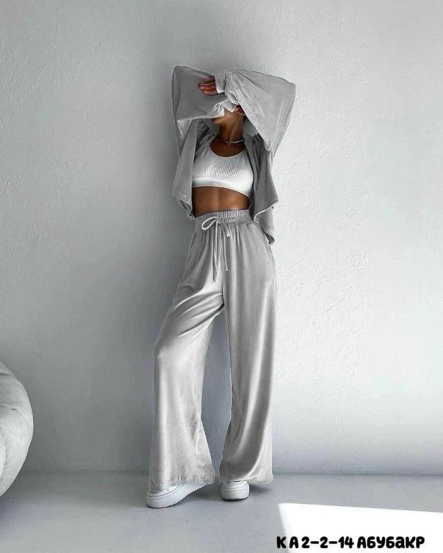 Спортивный костюм 23028374