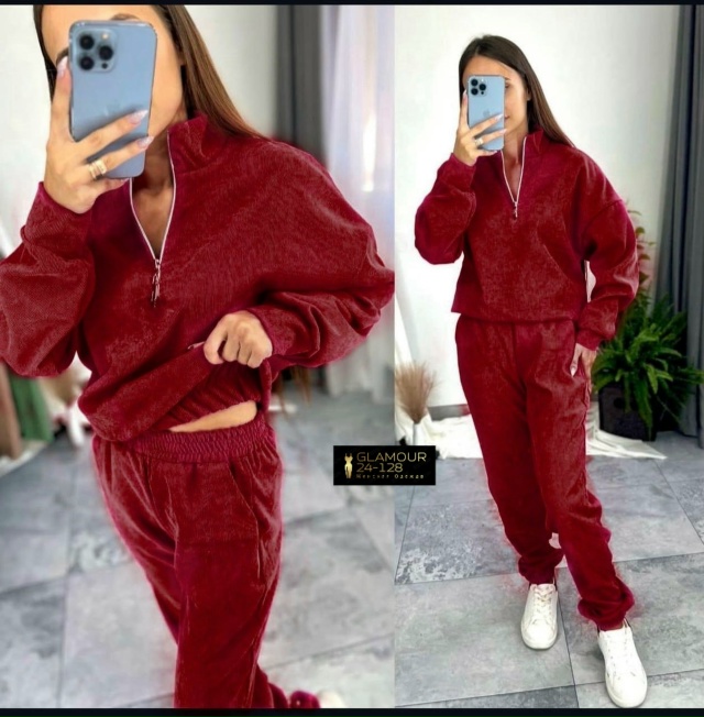 Спортивный костюм 23032518